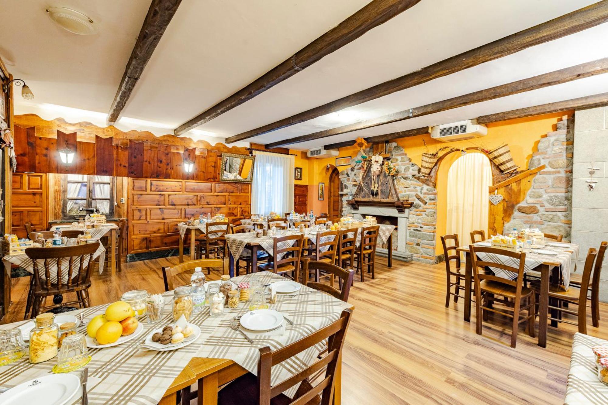 Hotel&Restaurant Armanac De Toubie Arnad Exterior photo